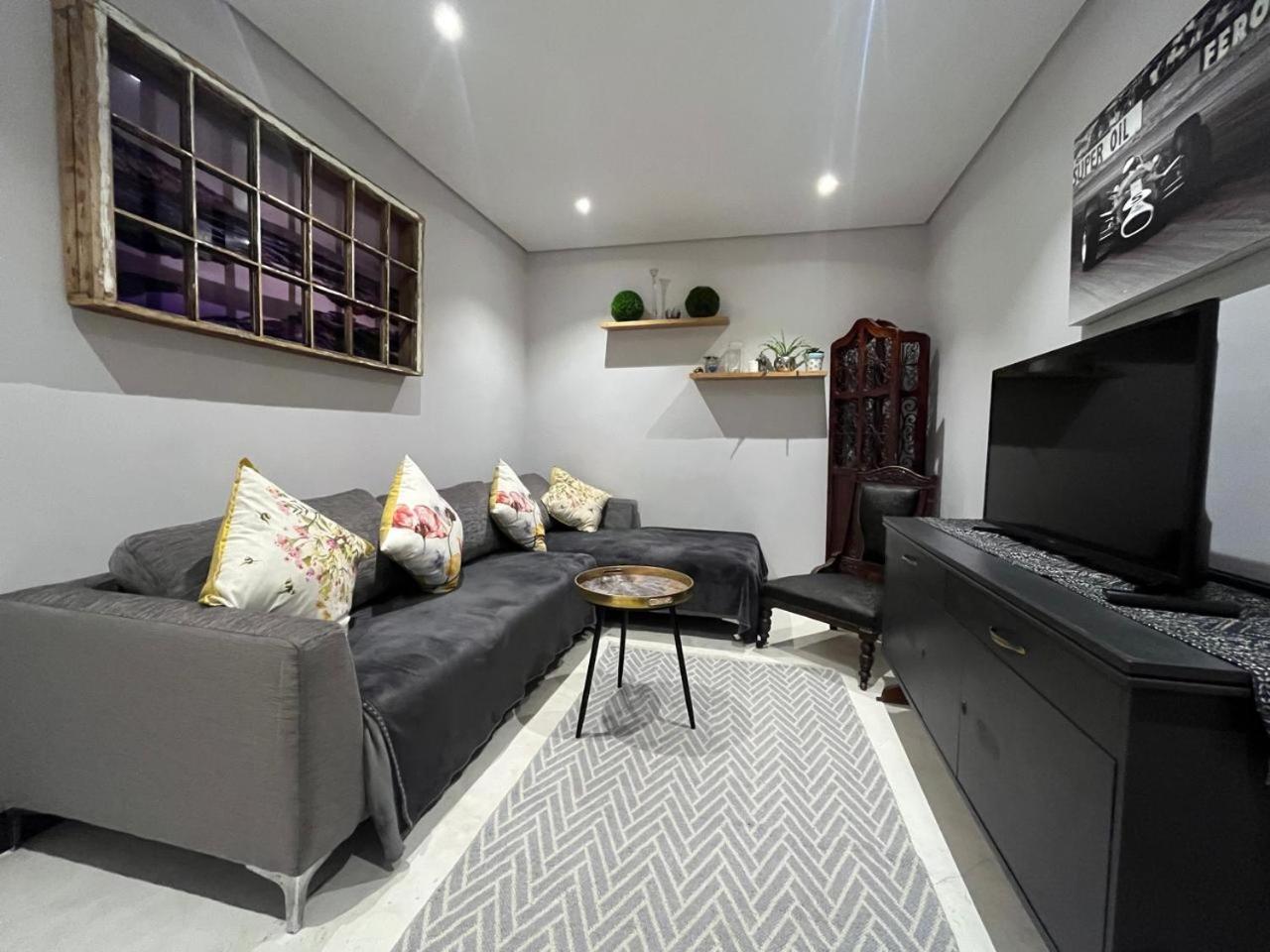 Doverhurst - Sea Point Apartment